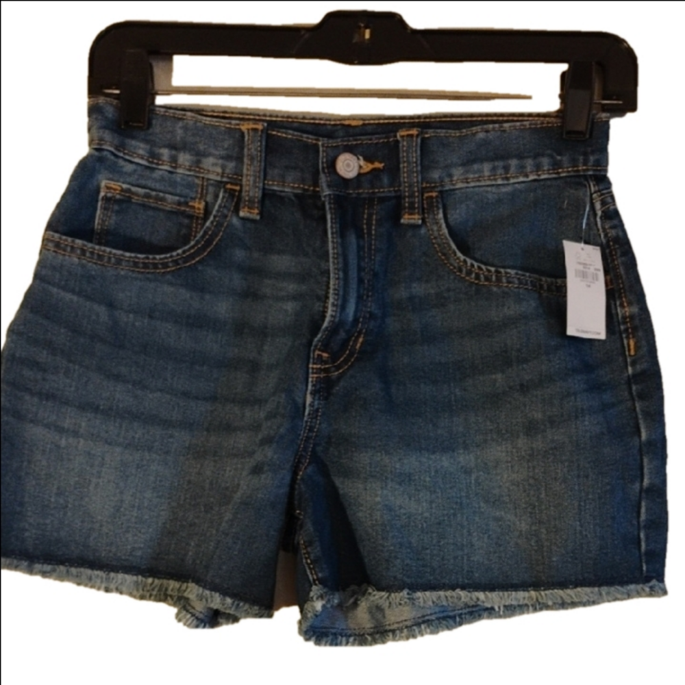 Old Navy Girls Sky High Medium Wash Size 14 NWT . Great For Summer.